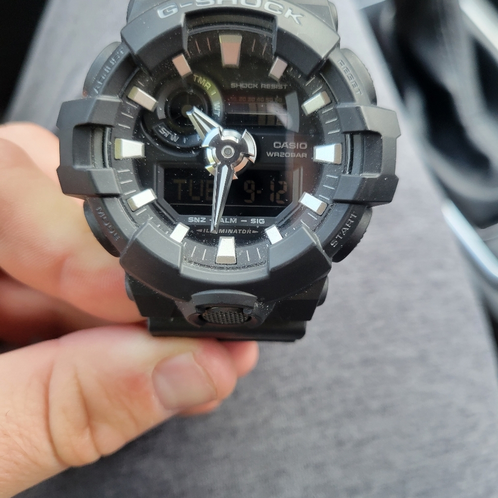 Black Casio G-Shock - Picture 2 of 5